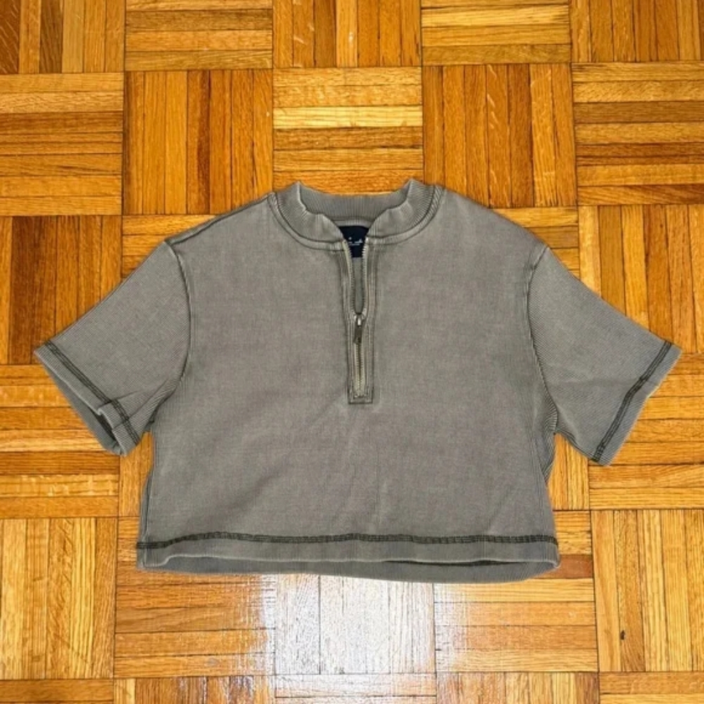 Urban Outfitters Green Crop Top Casual Knit
